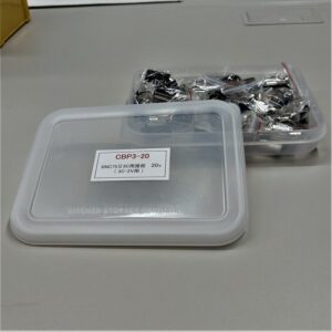 75ΩBNC接栓 3C-2V用 20ヶ 圧着型!送料こみ込み カナレ工具対応 フルオープンケース入 メール便ご利用で!日本全国どこでも!防犯カメラ対応 CBP-3C